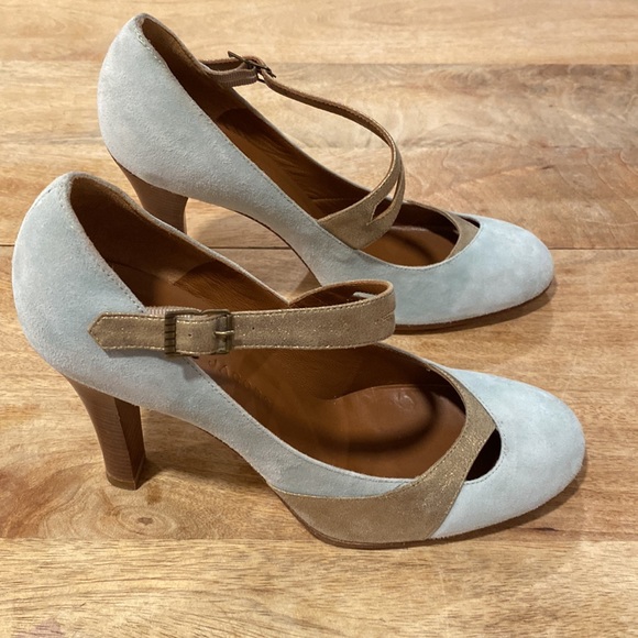 Vintage Marc Jacobs MaryJane Heels Mint Suede with Gold Strap. Womens Size 8M. - Picture 3 of 15